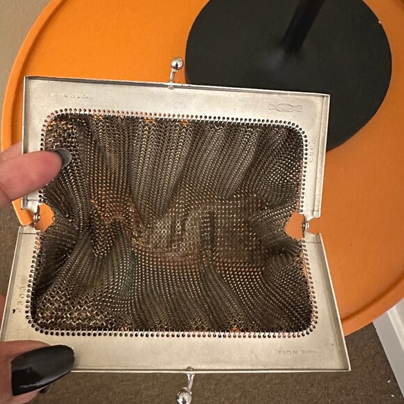Vintage Whiting & Davis Mesh Clutch Purse silver Evening Bag Missing a tiny leaf - Picture 3 of 5